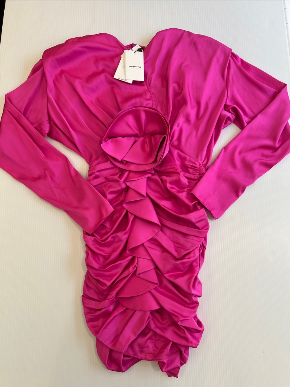 New Arrivals Women's Pink Ruffle Front Long Sleeve Dress in Size Large